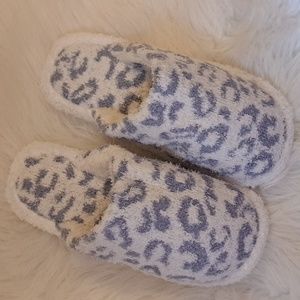 Cozy Jaylin Leopard Slippers